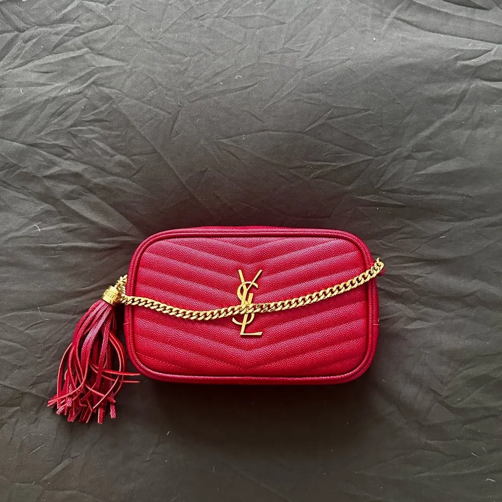 Yves Saint Laurent Red Crossbody Bag with Gold Chain - Picture 2 of 8